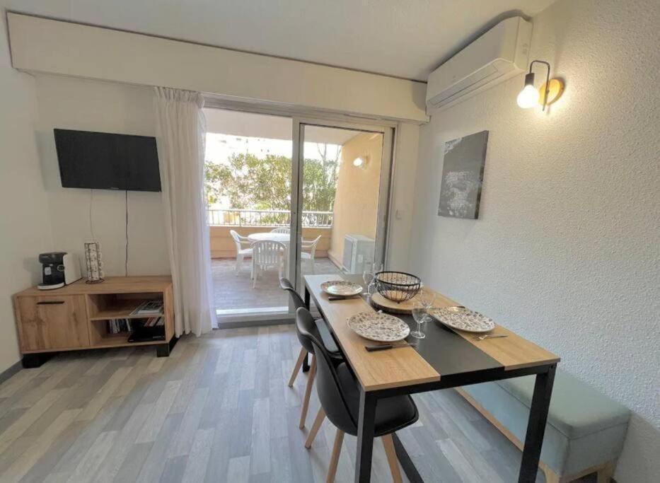 Appartement Port De Hyeres 4 Personnes Экстерьер фото